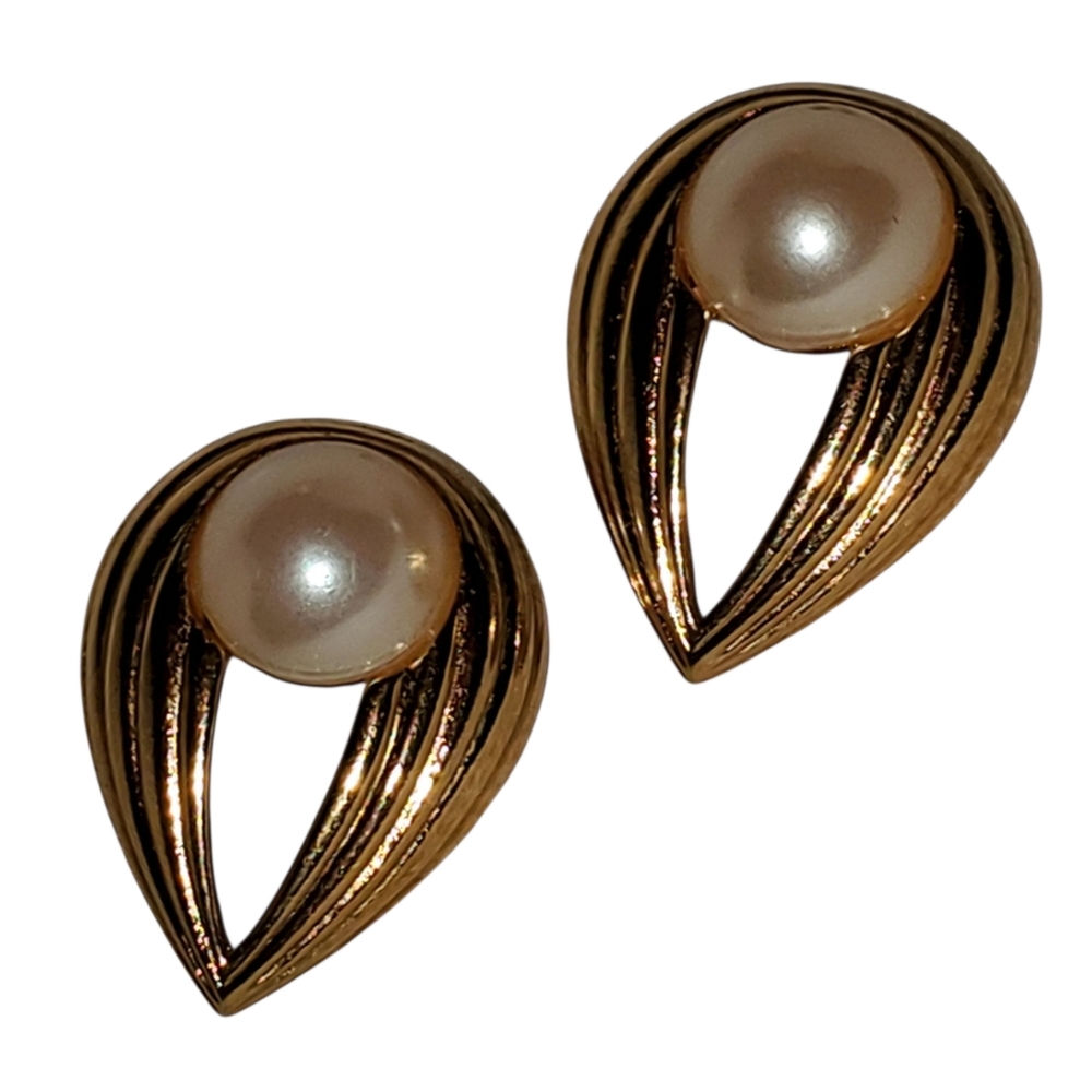 Elegant Vintage Gold Teardrop Faux Pearl Earrings
